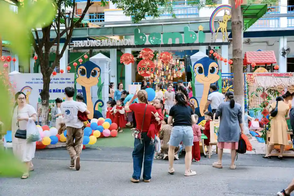 Hội Xuân - Rộn ràng sắc xuân tại Ivy Bambi K300