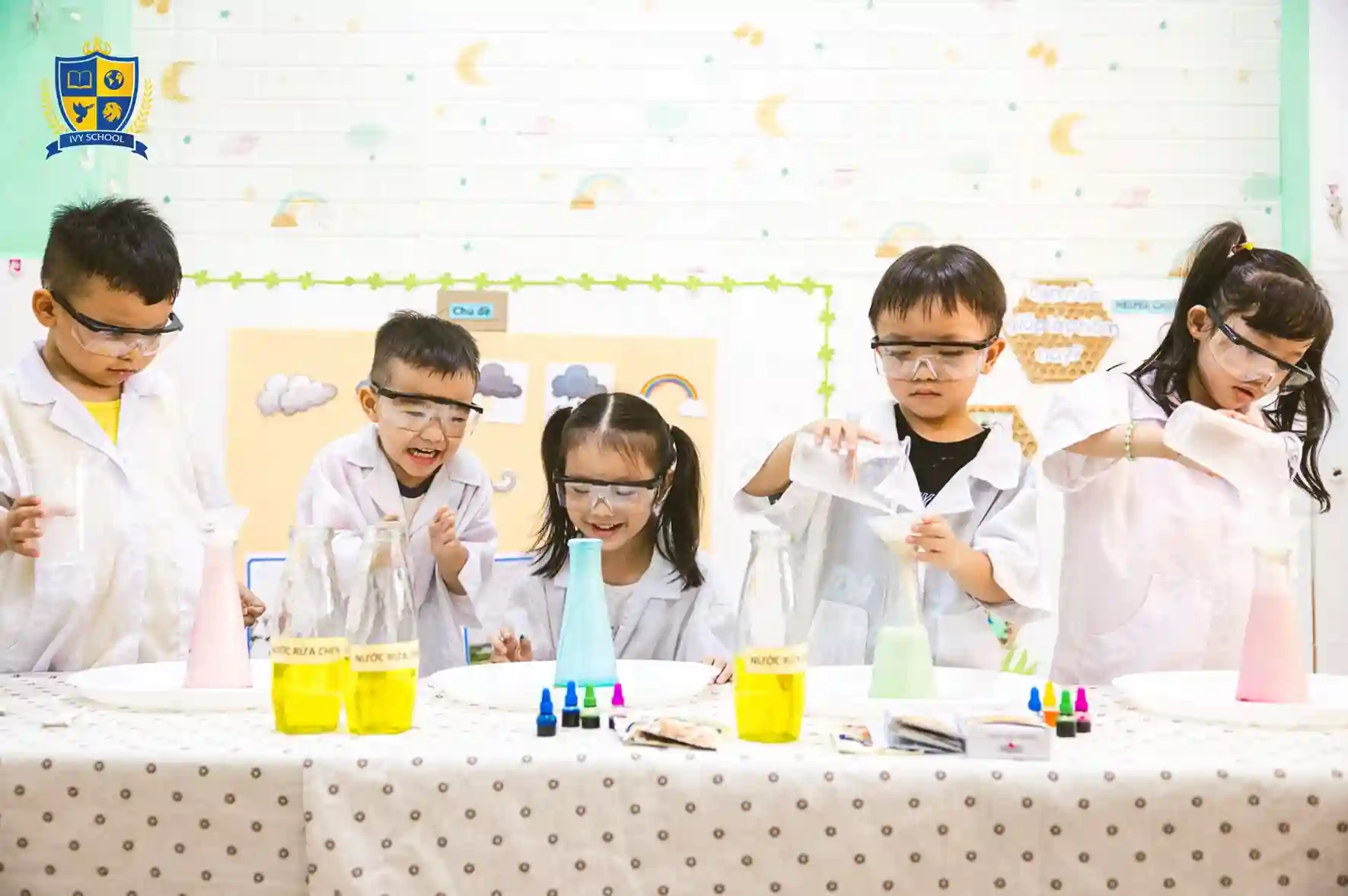 Chương trình học của Khối Lá 5-6 tuổi tại Ivy Bambi K300